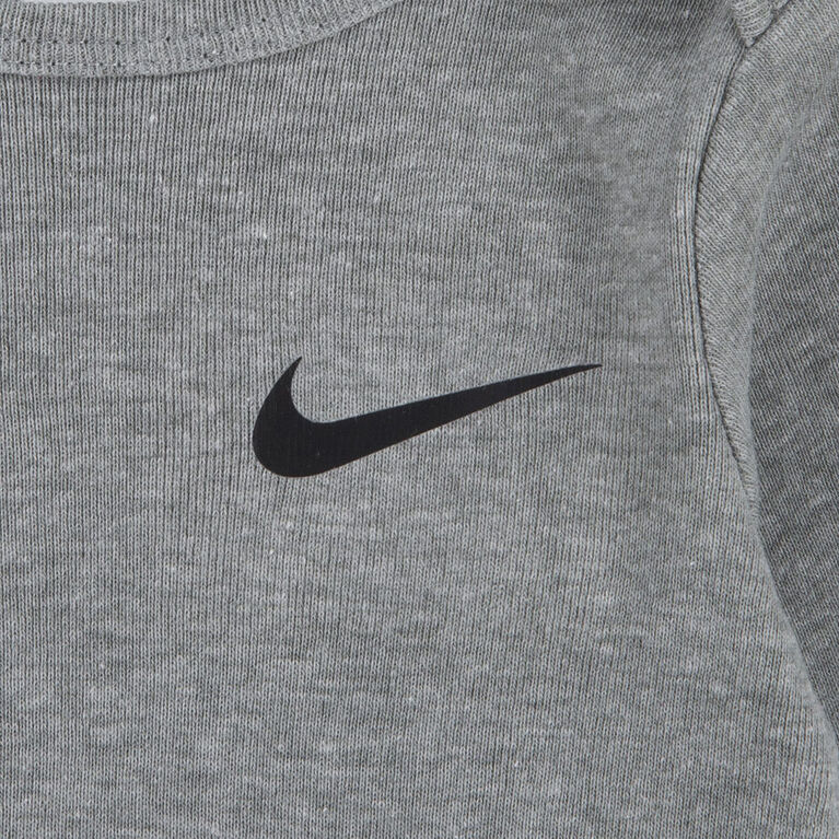 Ensemble de Combinaision Nike - Gris - Taile 9 Mois