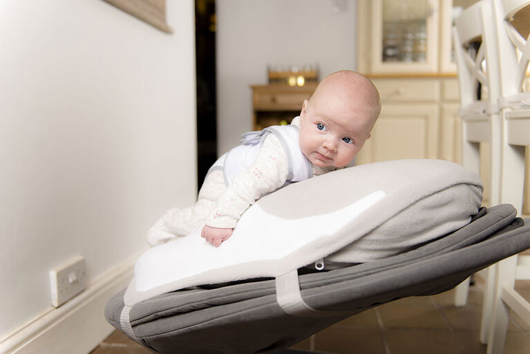 Babocush Newborn Comfort Cushion - Grey/White | Babies R Us Canada