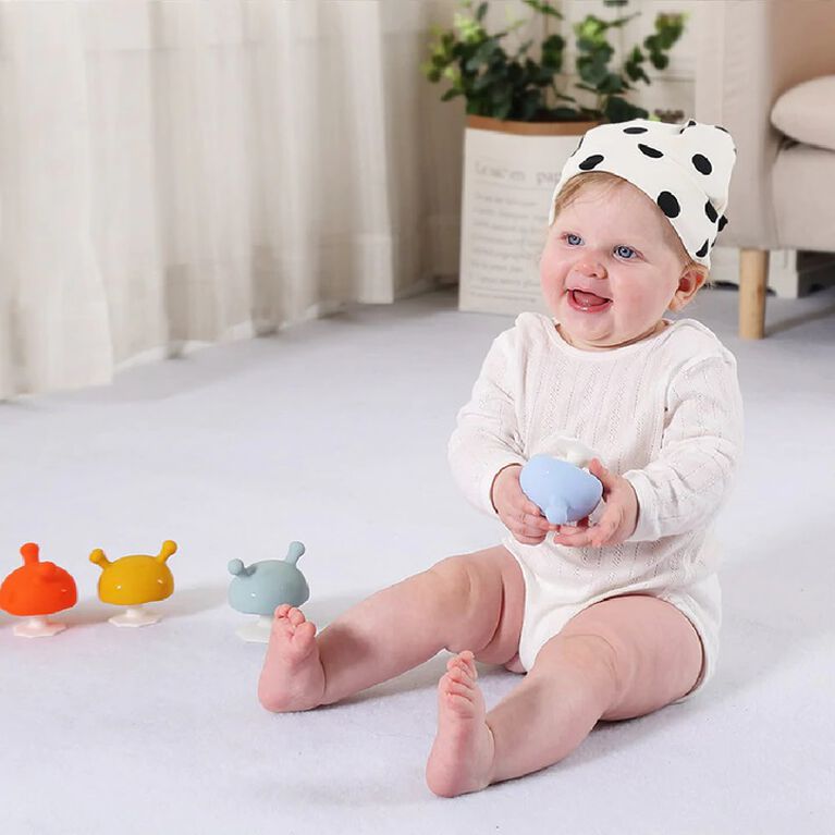 Mombella Mimi Mushroom Soothing Teether - Green