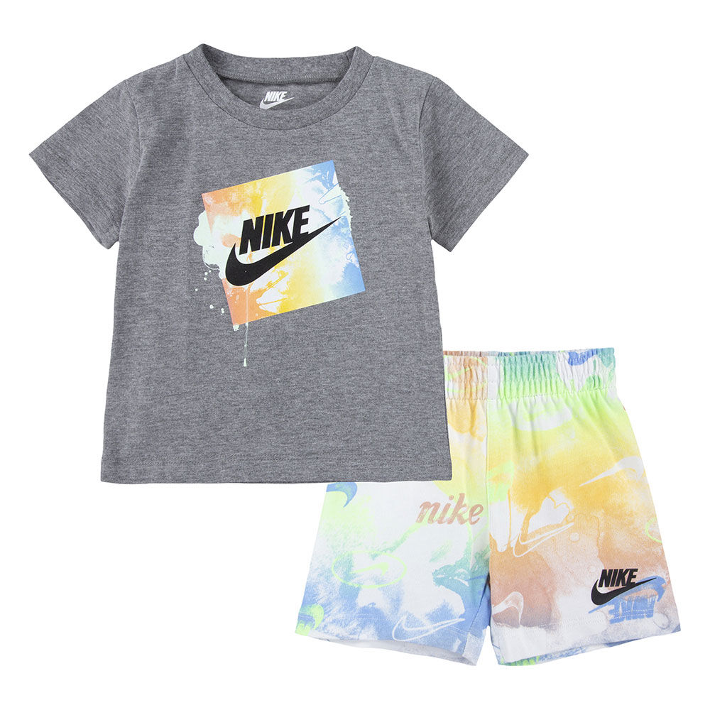 Nike short and shirt set hotsell