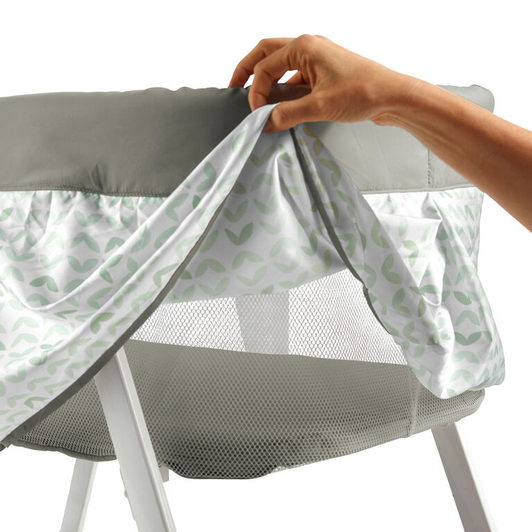 Ingenuity Ity by Ingenuity Snuggity Snug Soothing Vibrations Bassinet - Nimbu