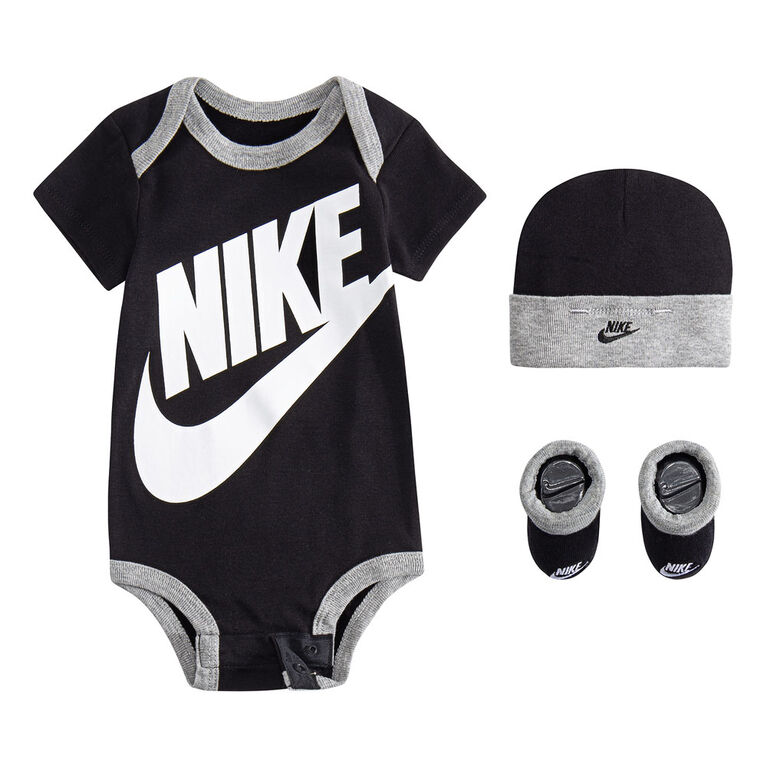 Nike Futura 3 Piece gift Set - Black, Size 0-6 months
