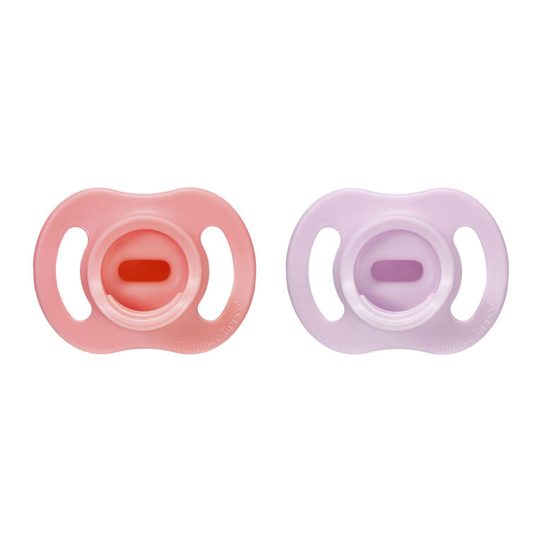 Tommee Tippee Ultra-light StayPut Pacifier, 0-6m, 2 Count, One-Piece Silicone Design