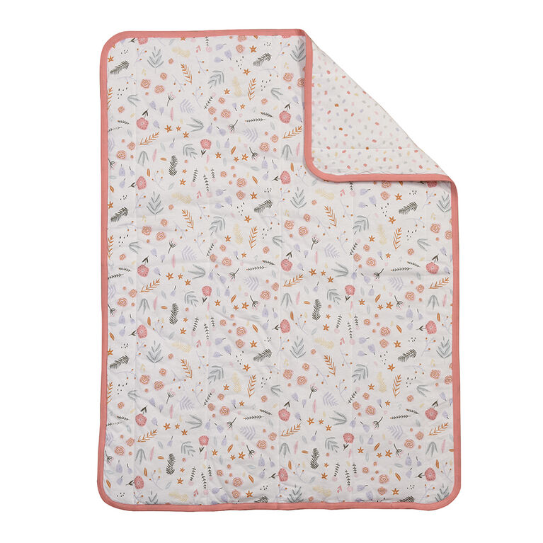 Baby's First by Nemcor Couverture matelassée en jersey de coton, fleurie