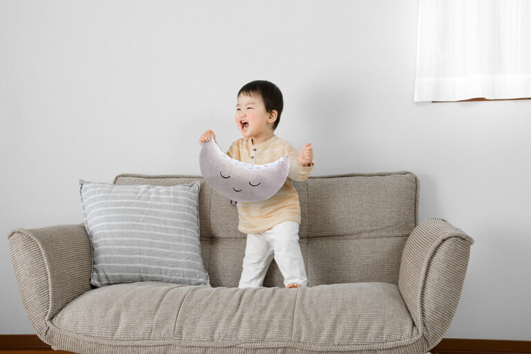 Benbat - Seat Belt Headrest - Moon / Grey / 2-12 Year Old