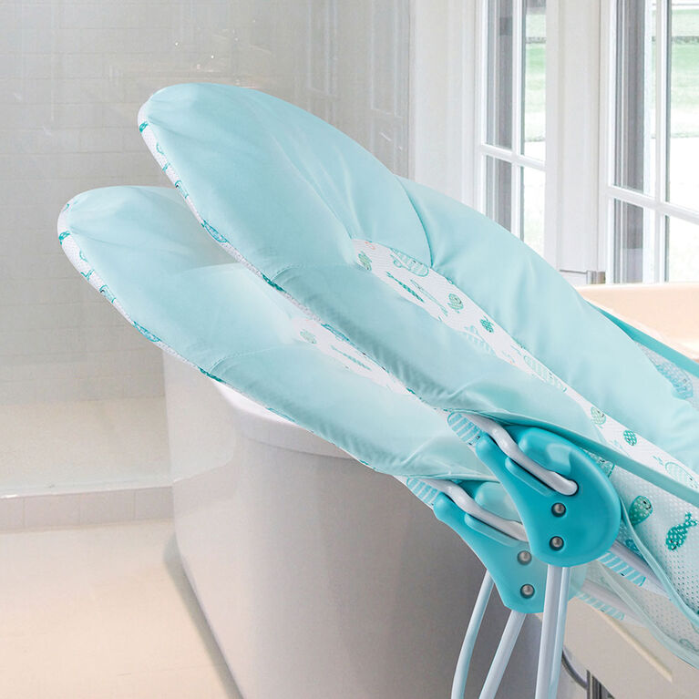 Summer Infant® Extra Large Deluxe Bather- Striped Whales