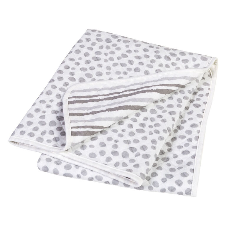 Trend Lab Gray Cloud Knit Blanket