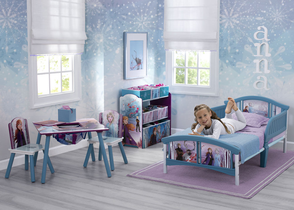 Kids bed store frozen
