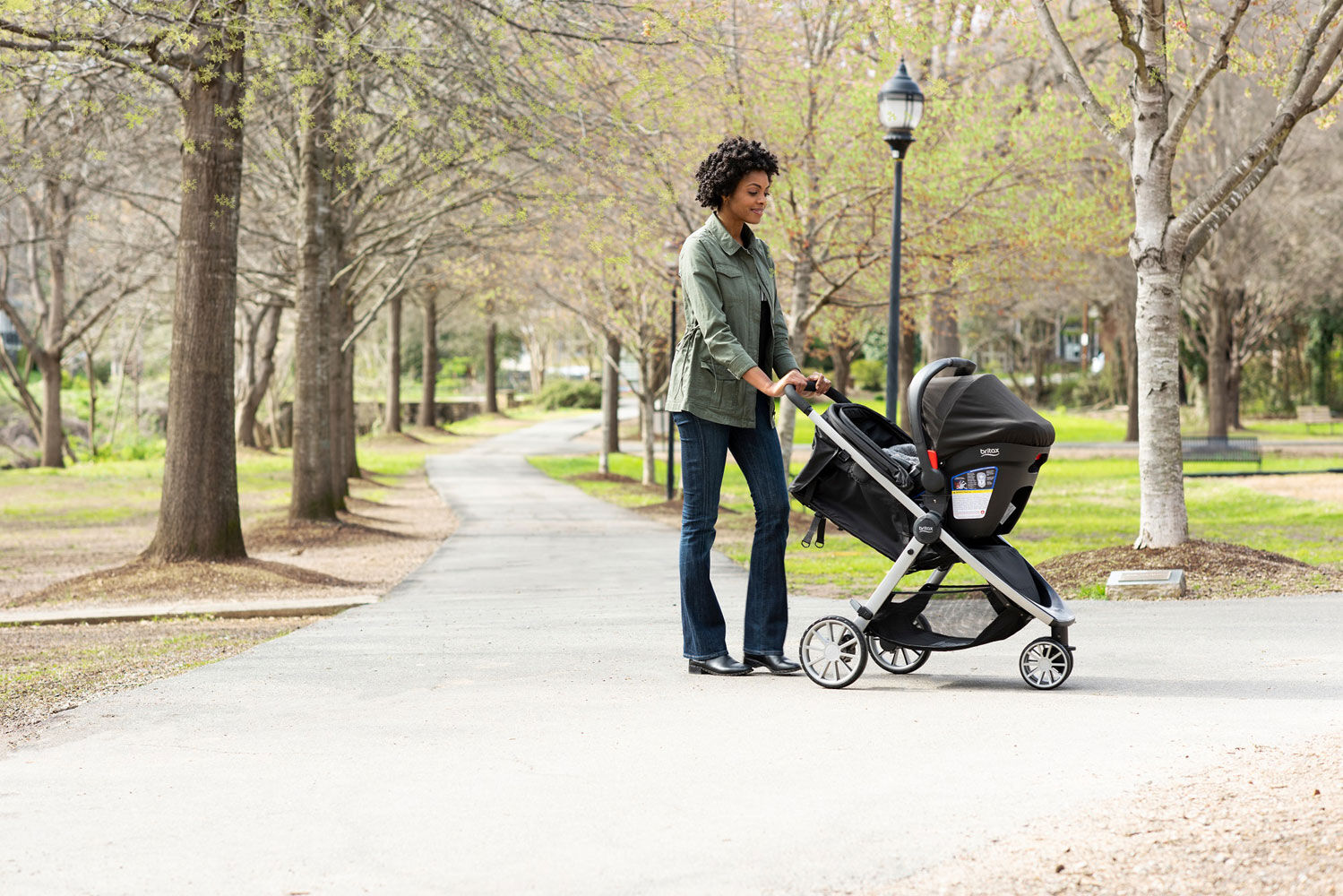 Britax b lively b safe 35 travel system hotsell