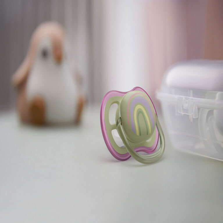 Avent Ultra Air Pacifier 0-6m sun/ rainbow 2pk