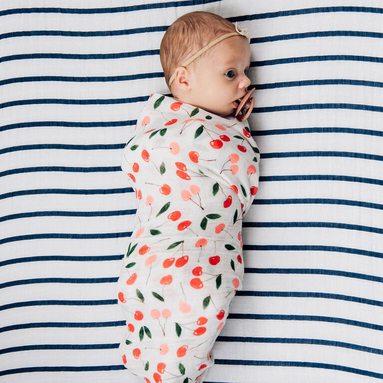 Red Rover - Cotton Muslin Swaddle Single - Cherries - R Exclusive