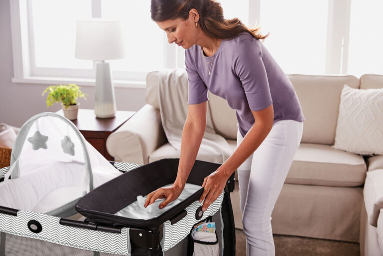 Parc Graco Pack 'n Play Care Suite Zagg. Babies R Us Canada