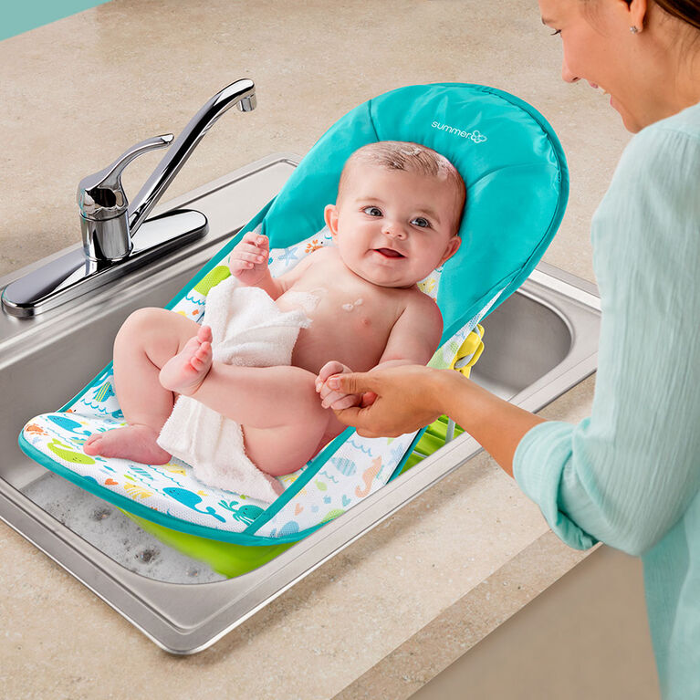 Summer Infant® Deluxe Baby Bather- Whalin Around