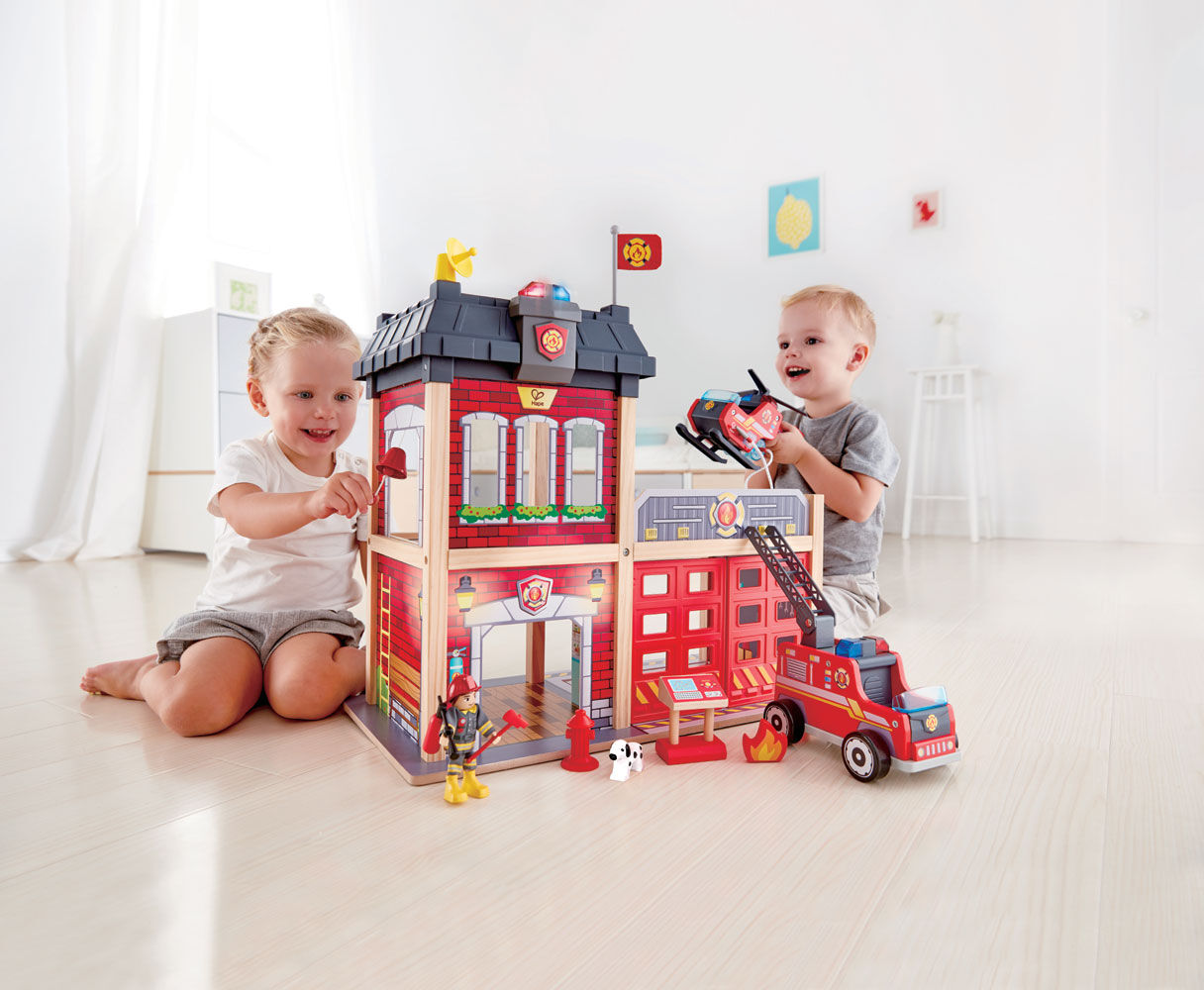 hape wooden fire station