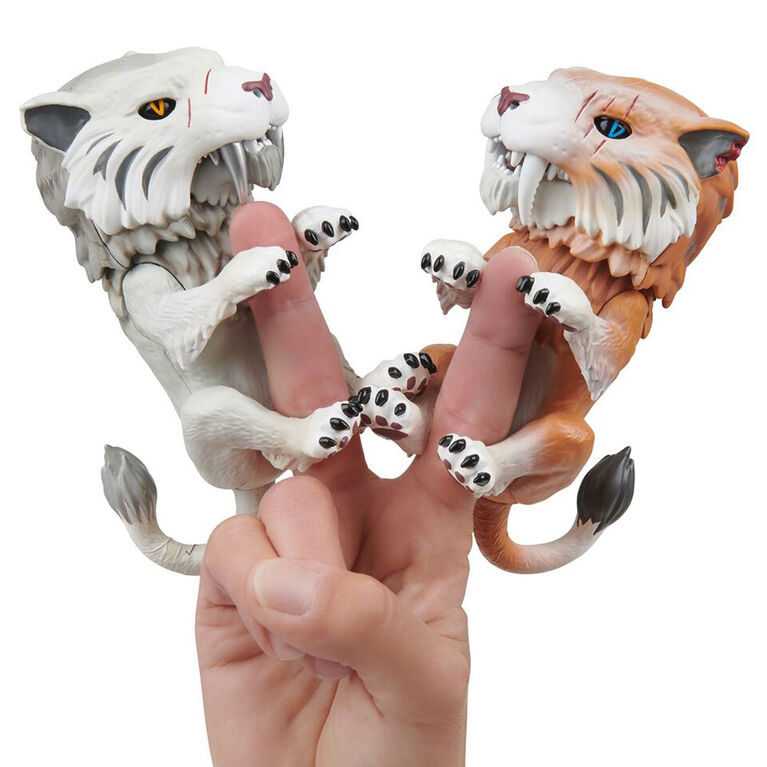 Untamed Fingerlings - Tigre à dents de sabre - Bonesaw (Bronze).