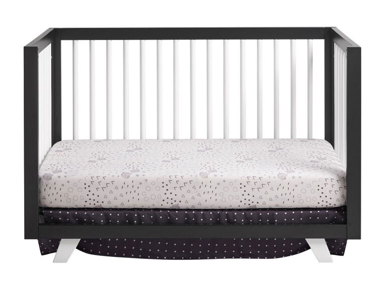 Visby 3-In-1 Black/White Crib - R Exclusive