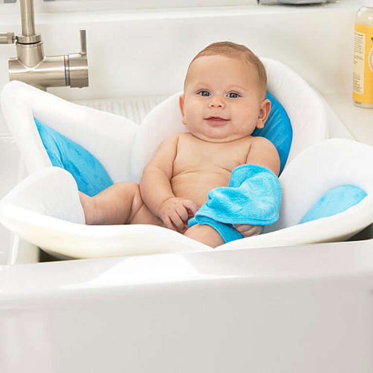 Blooming Baby Bath Coupon Code : Green Munchkin Clean Cradle Tub Might Be A Better Way To Go With Baby No 2 Baby Bath Baby Gadgets Cool Baby Stuff - Blooming bath for babies coupon.