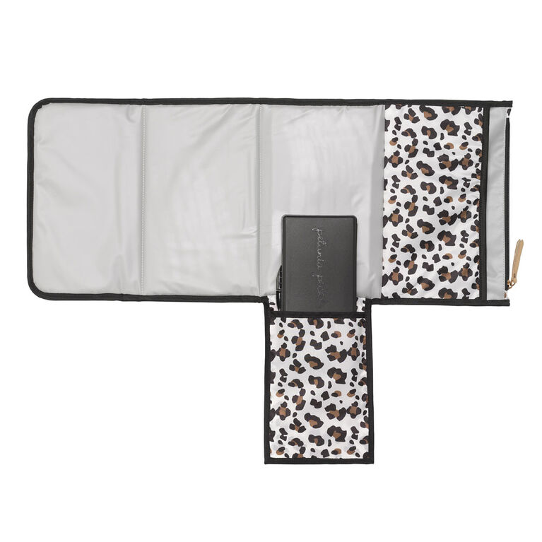 Petunia Pickle Bottom - Nimble Diaper Clutch + Changer in Leopard - Baby, Infant, Toddler