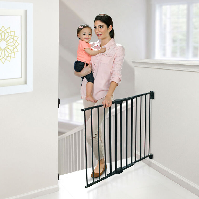 Munchkin Extending Metal Safety Gate