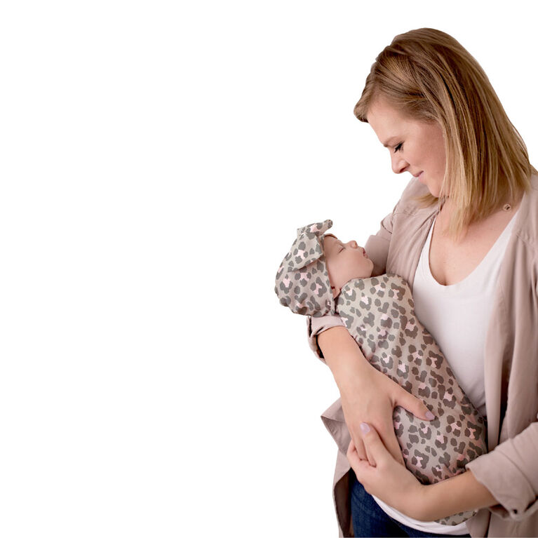 Itzy Ritzy-Cutie Cocoon and Hat Set - l&eacute;opard blush