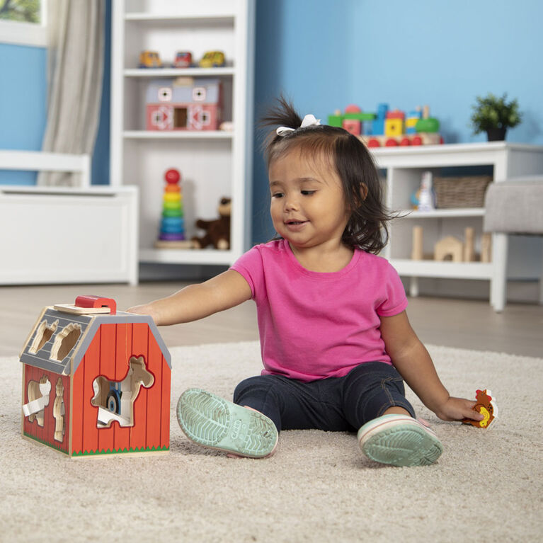 Melissa & Doug - Wooden Take-Along Sorting Barn Toy with Flip-Up Roof and Handle - 10 Wooden Farm Play Pieces - English Edition