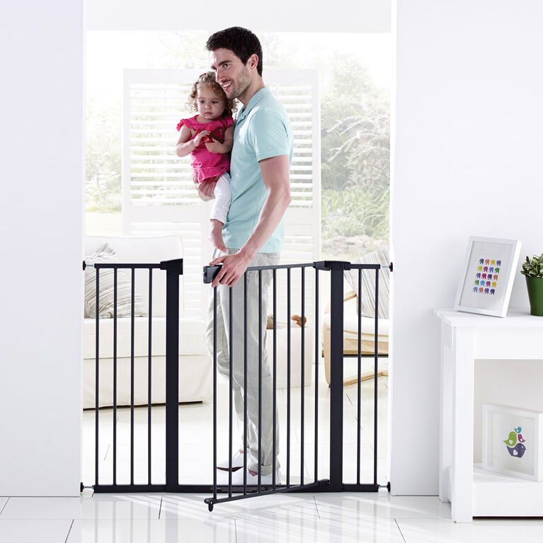 Brica Easy Close Tall & Wide Metal Gate - R Exclusive | Babies R Us Canada