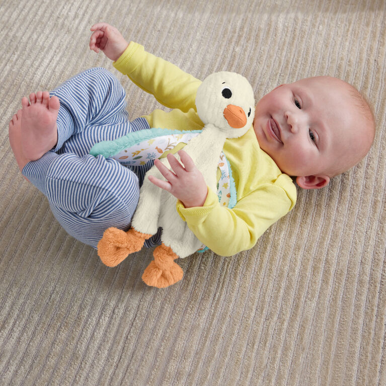 Fisher Price Snuggle Up Goose Baby Sensory Toy, Plush Toy with Jingles for Newborns