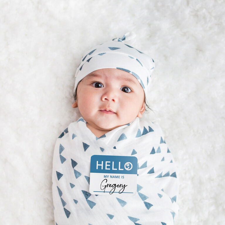 Lulujo Baby Hello World Newborn Bamboo Hat and Swaddle Blanket Set Navy Triangle