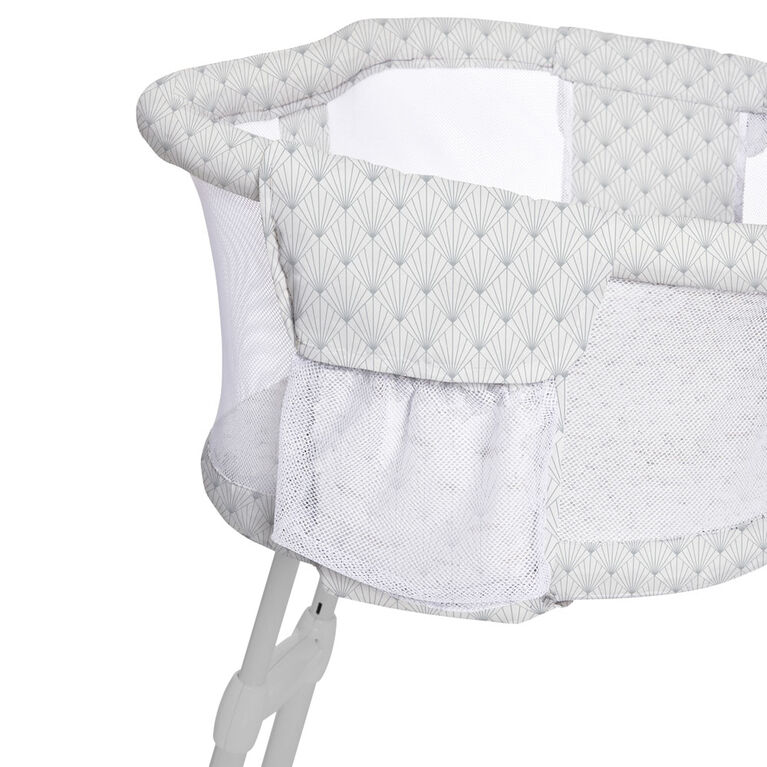 Halo Bassinest Glide Bedside Bassinet