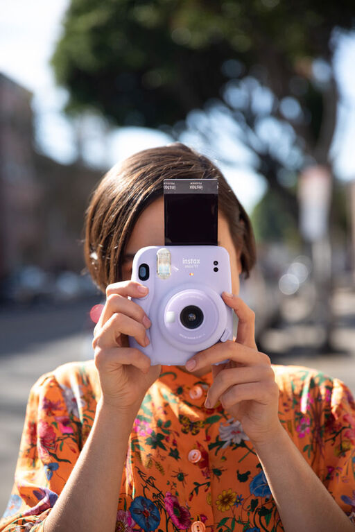 Fujifilm Instax Mini 11 Lilac Purple Instant Camera Bundle