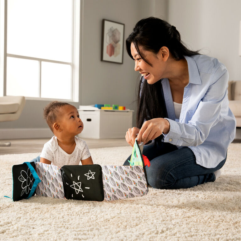 LAMAZE - Livre De Voyage Caterpillar Coloré