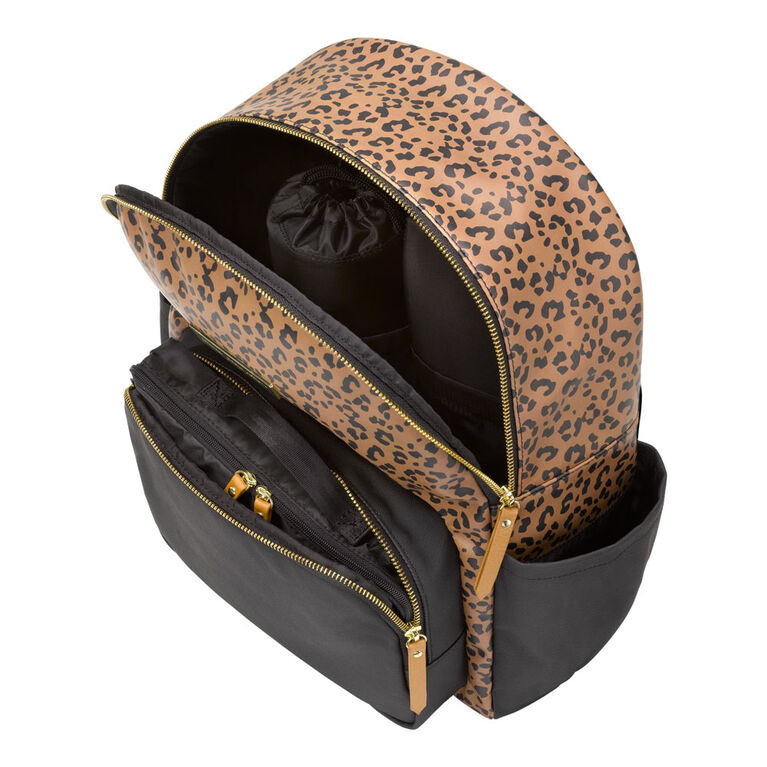 Petunia Pickle Bottom - District Backpack 5 Piece Set in Leopard - Leatherette Backpack Diaper Bag