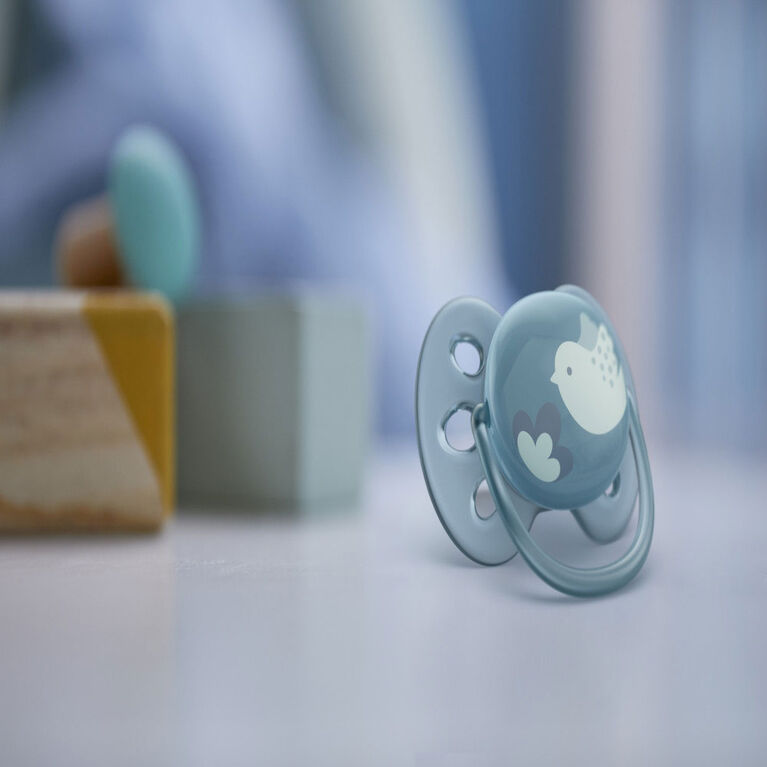 Avent Ultra Soft Pacifier  6-18m dove /leaf 2pk