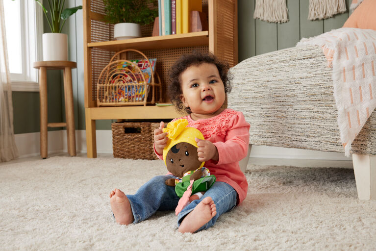 Fisher-Price Jouet sensoriel pour bébé Ma Première Poupée Câline