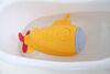 Jouet de bain qui fait jaillir de l’eau, fait de silicone - sous-marin.