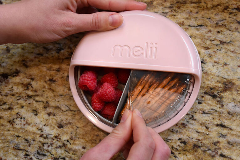 melii Spin Snack Container, Food Storage for Kids, BPA-Free, Dishwasher  Safe – 3 Compartments (Pink)