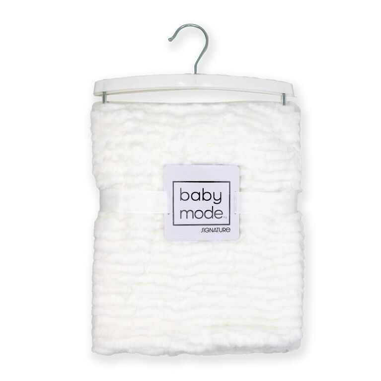 Baby Mode Signature Ridged Plush Blanket: White