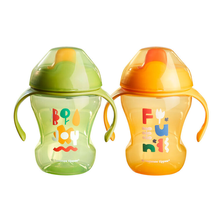 Tommee Tippee Sippee Trainer Cup with Handles, Assorted Designs (8oz, 7m+, 2 Count)