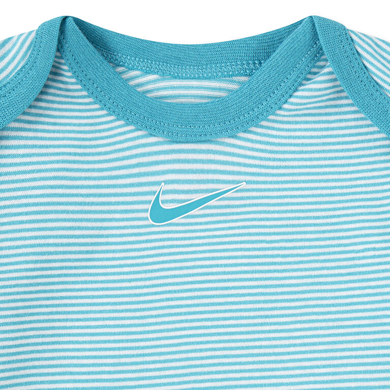 Nike Shorts Set - Dusty Cactus - Size 3 Months