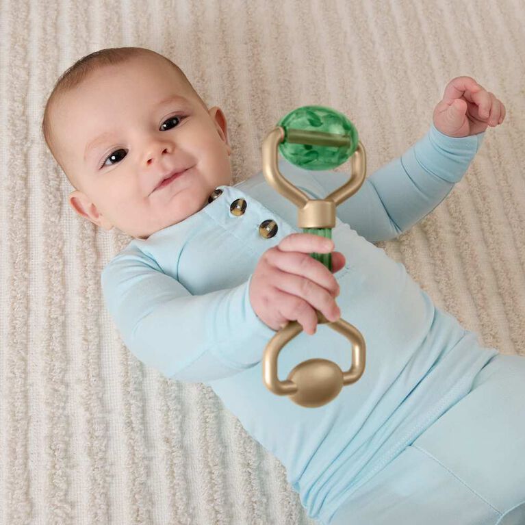 Fisher-Price Mini Me Moments Self-Care Sensory Set Fisher-Price Mini Me Moments Self-Care Sensory Set