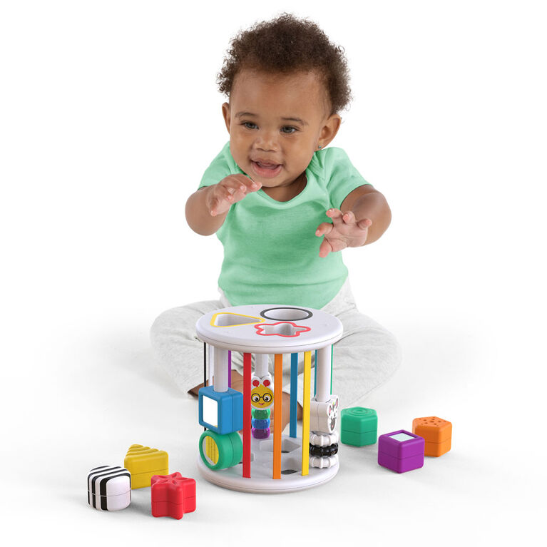 Boîte à formes Zen and Cal de Baby Einstein pour des jeux d'éveil sensoriel au sol. Tout petits et plus grands