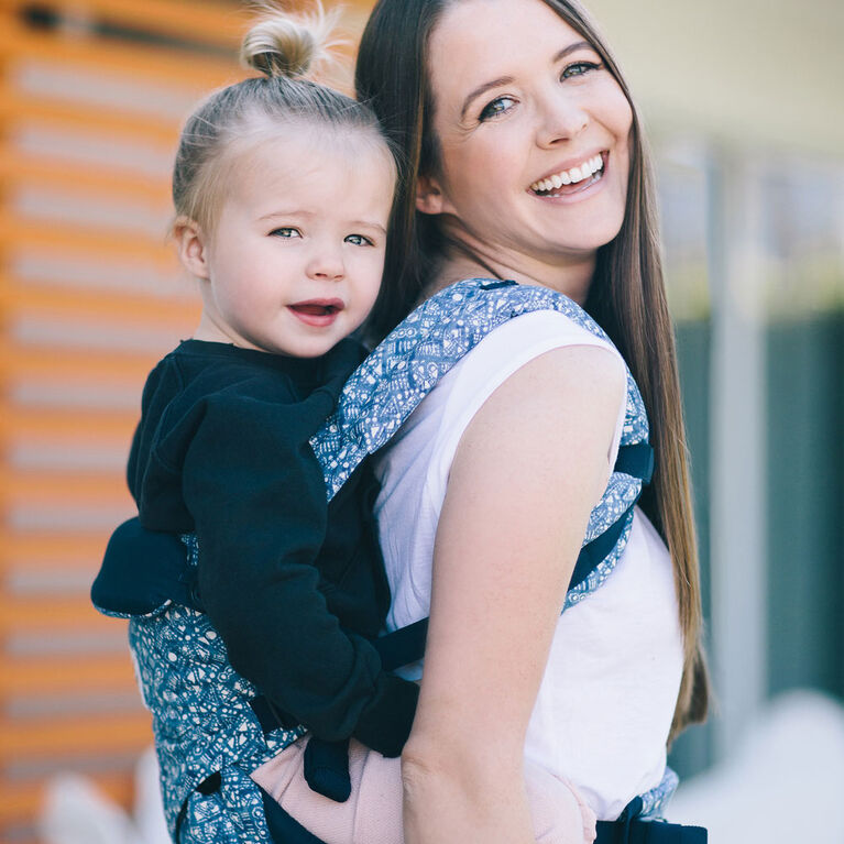 Porte-bébé ergonomique tout-en-un Ergobaby Omni 360 - batik indigo.