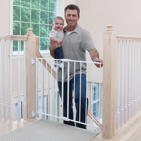 Safety 1st Top of Stairs Expanding Metal Gate - White