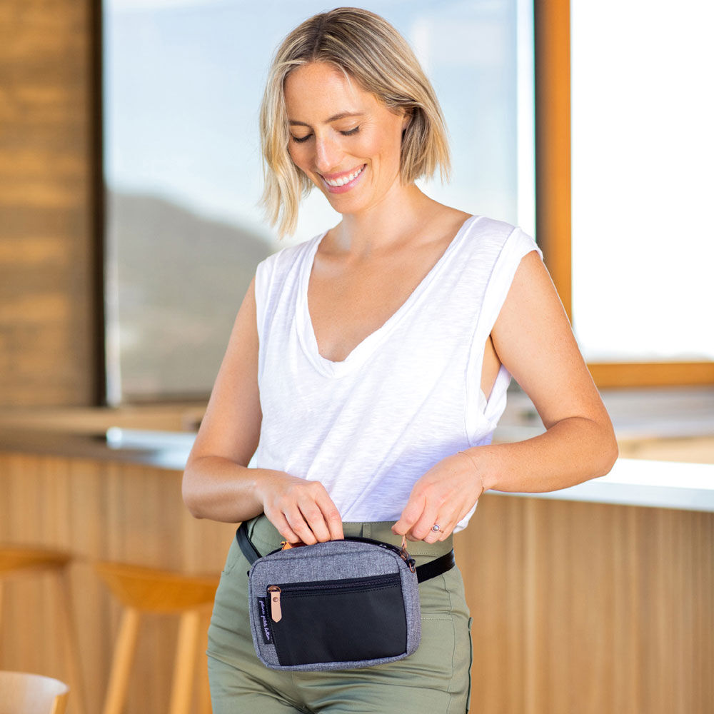 Petunia Pickle Bottom Adventurer Belt Bag in Graphite Black Babies R Us Canada