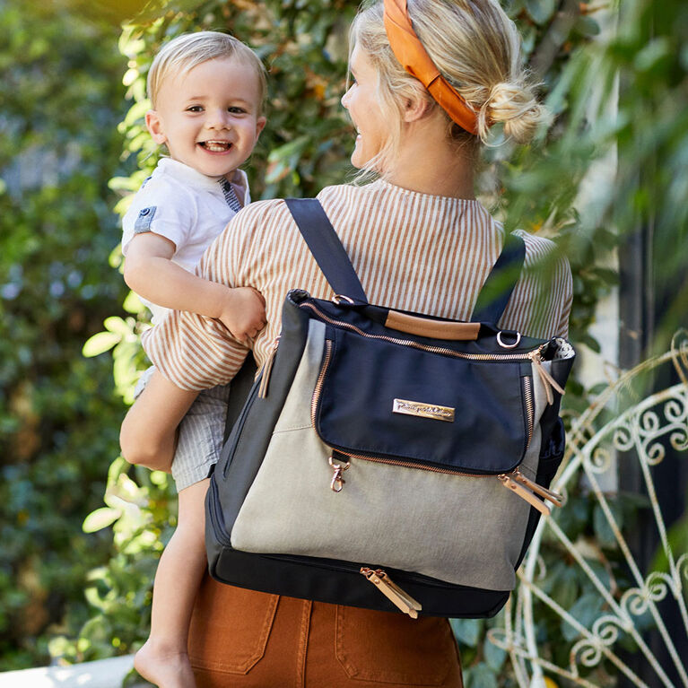 petunia pickle bottom pivot backpack