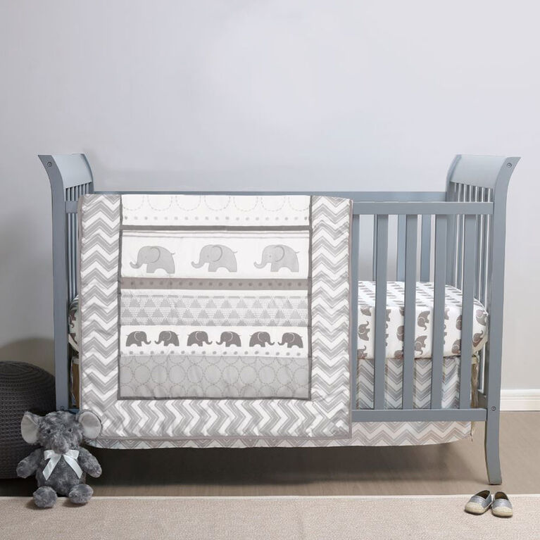 Belle Elephant Walk 3pc Bed Set (Quilt, Sheet, Dust Ruffle)