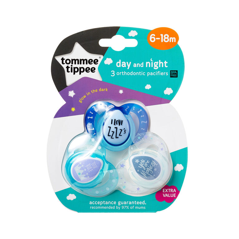 Tommee Tippee Day & Night Pacifier 3-Pack, 6-18 Months - English Edition
