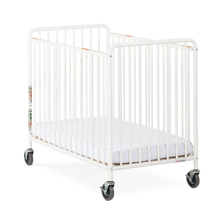Foundations Chelsea Compact Steel Slatted Crib