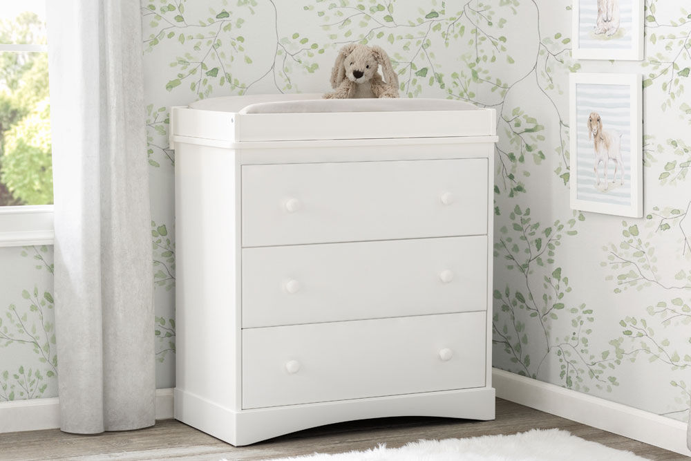 Delta Children Willow 3 Drawer Dresser with Changing Top Bianca White