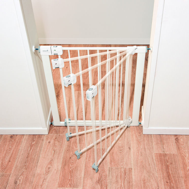 Safety 1st Easy Install Auto Close Gate Babies R Us Canada
